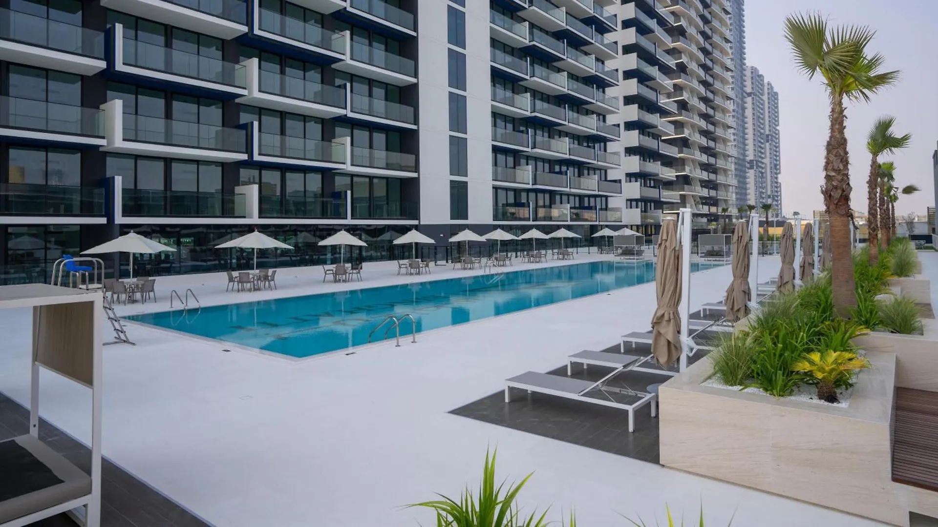Spacious 1Br Apartment With Big Balcony In Jvc Dubai