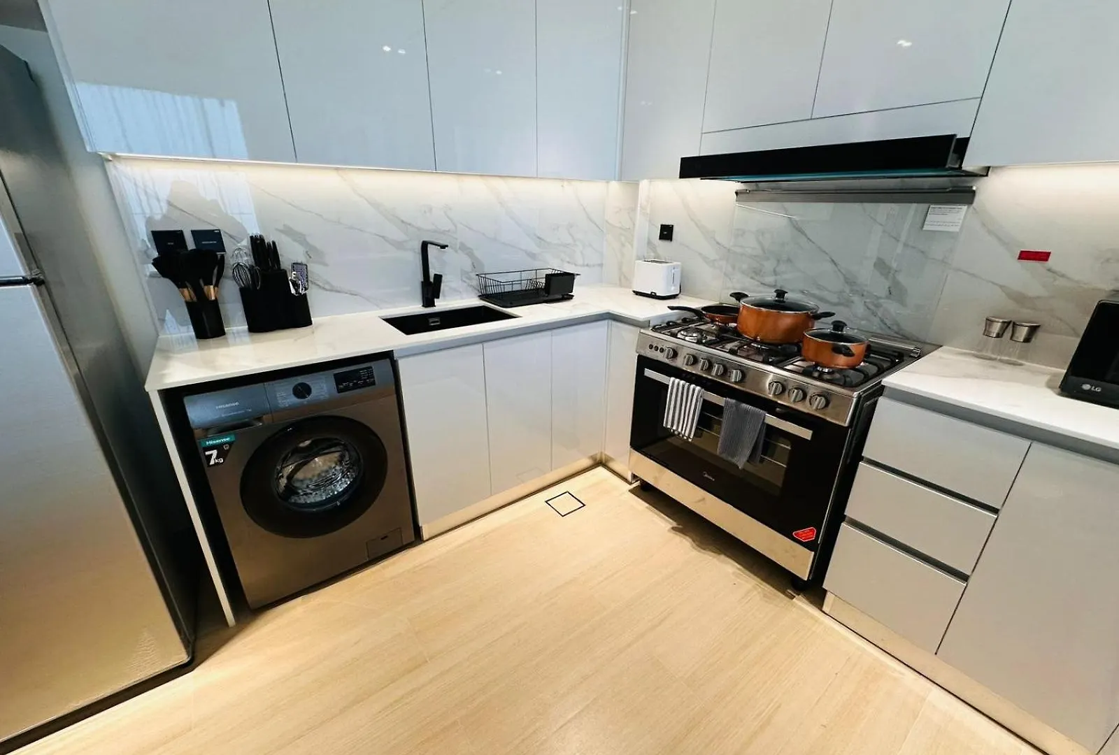 Spacious 1Br Apartment With Big Balcony In Jvc Dubai United Arab Emirates