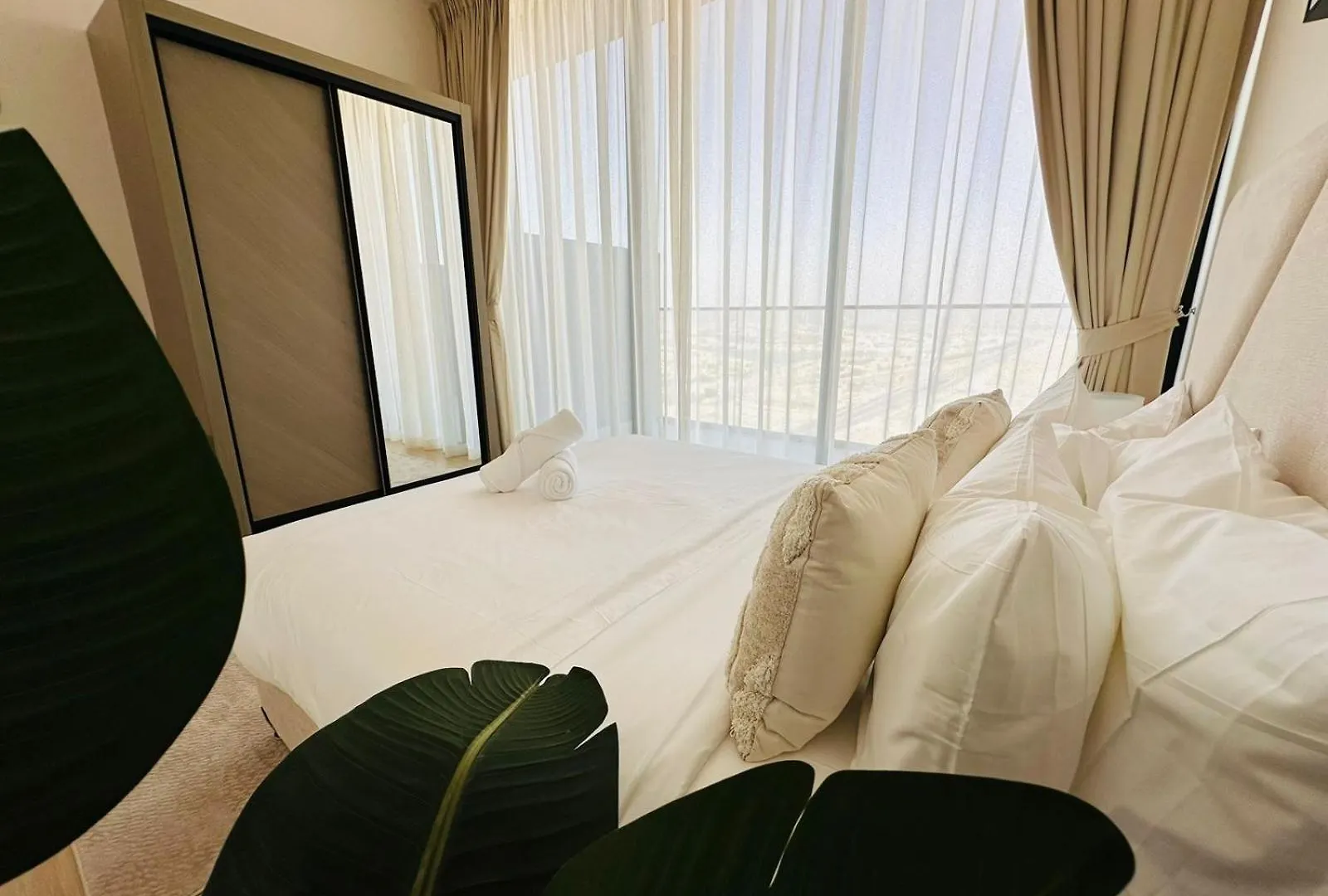 Spacious 1Br Apartment With Big Balcony In Jvc Dubai